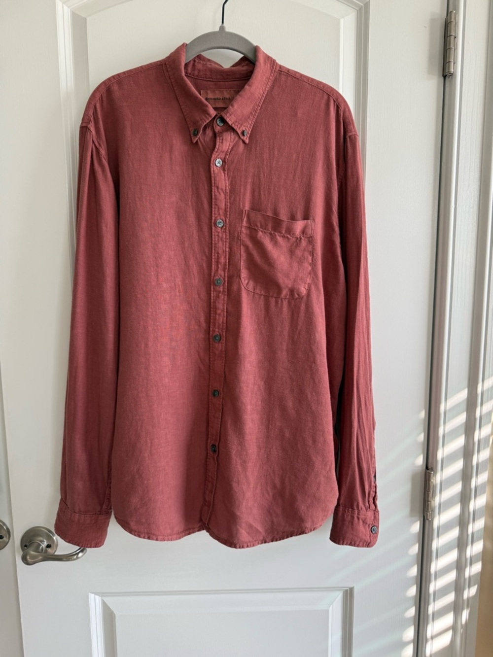 Abercrombie & Fitch Men's Brick colored Casual Button Down Shirt